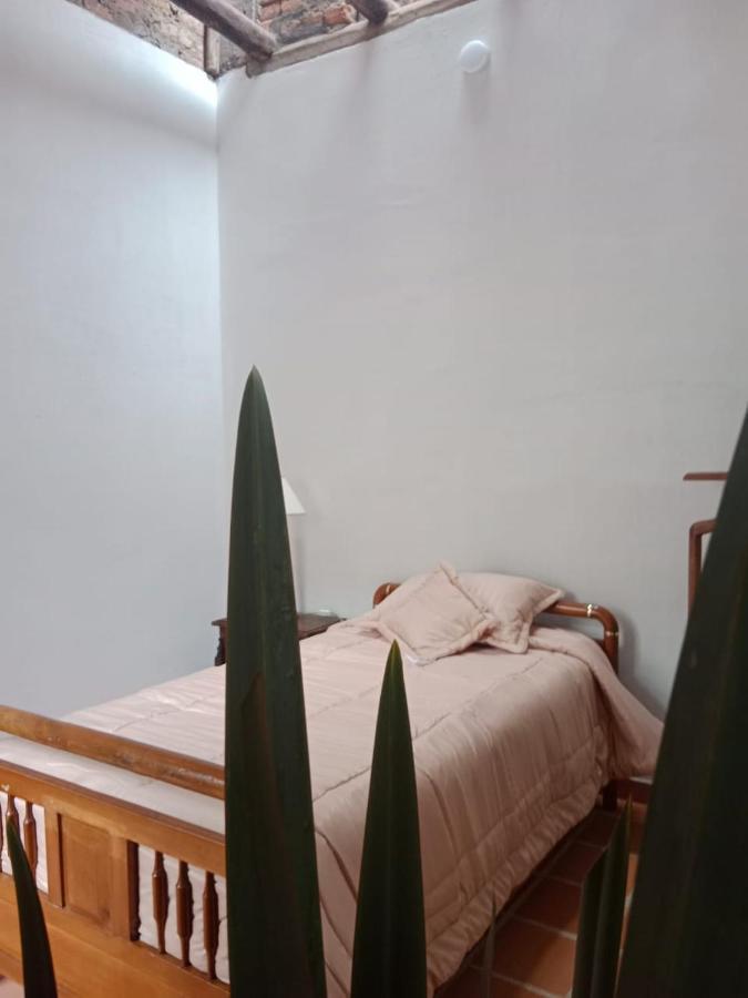 Casa De Lourdes - La Candelaria Богота Экстерьер фото