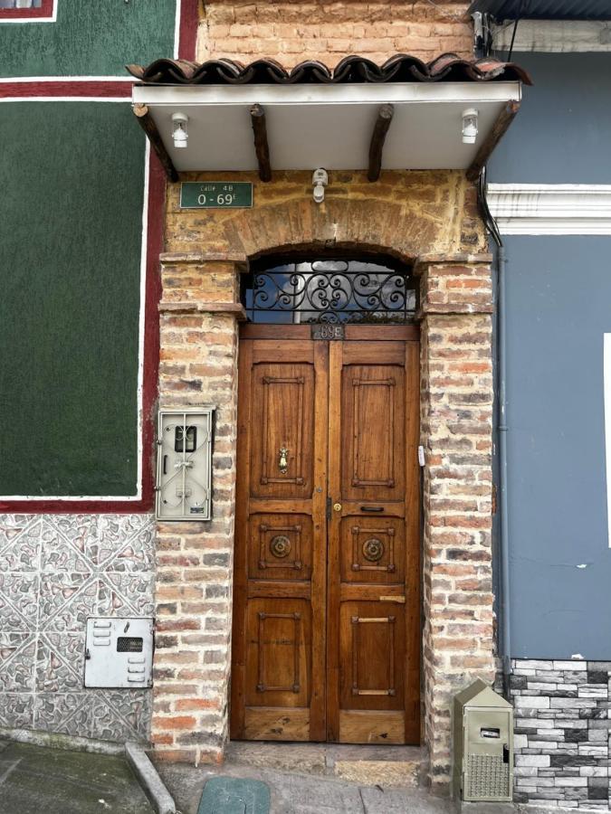 Casa De Lourdes - La Candelaria Богота Экстерьер фото