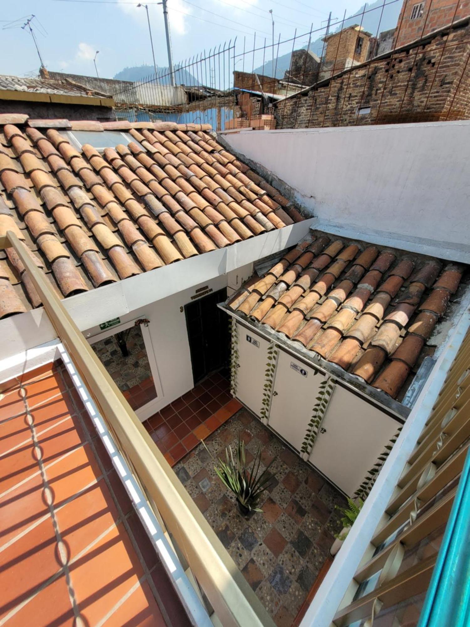 Casa De Lourdes - La Candelaria Богота Экстерьер фото