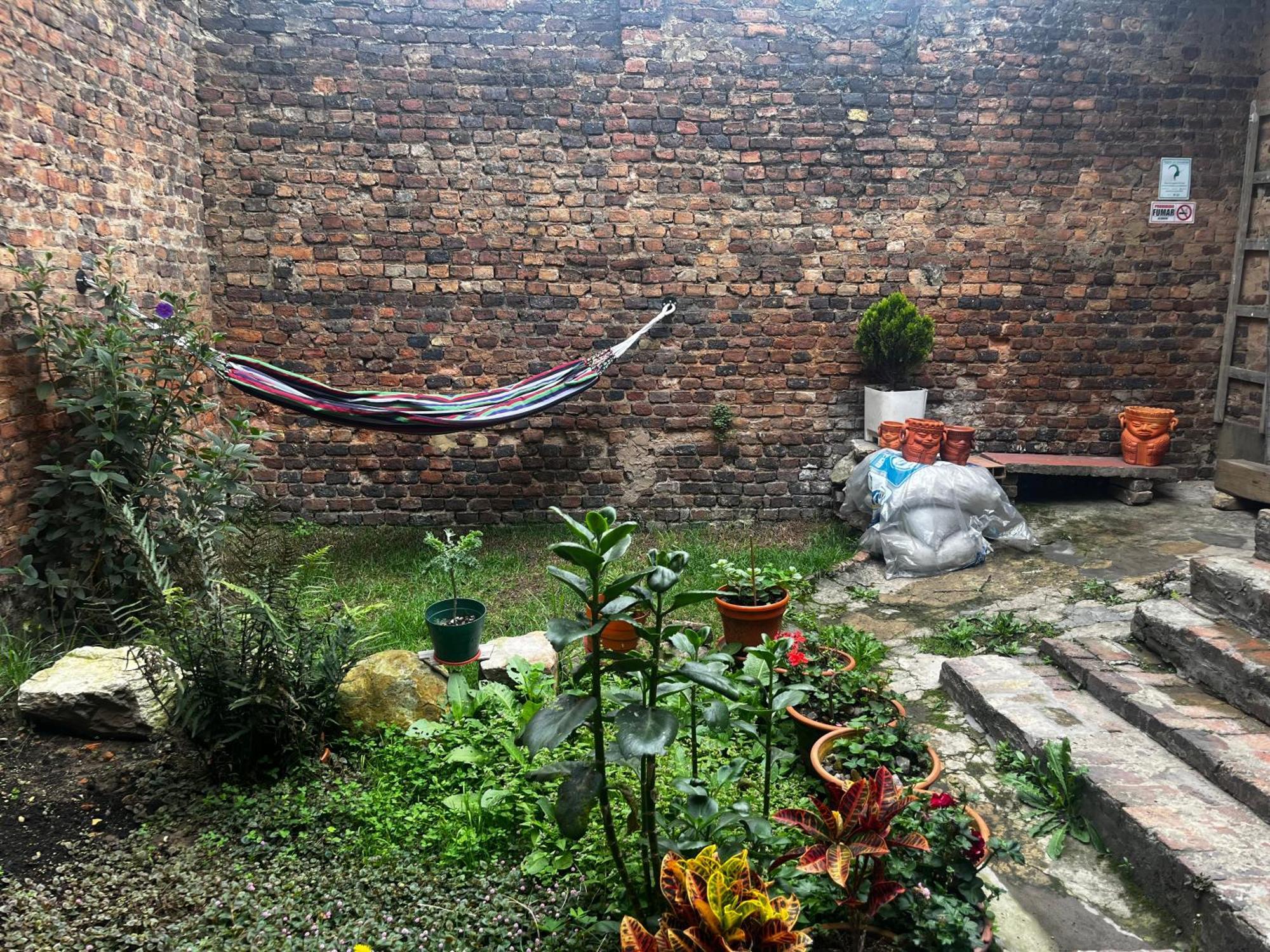 Casa De Lourdes - La Candelaria Богота Экстерьер фото