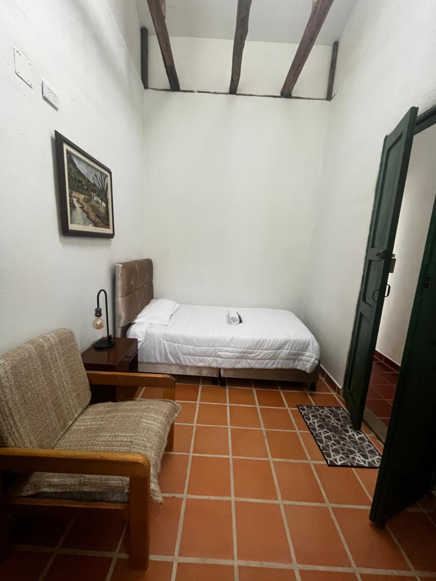 Casa De Lourdes - La Candelaria Богота Экстерьер фото