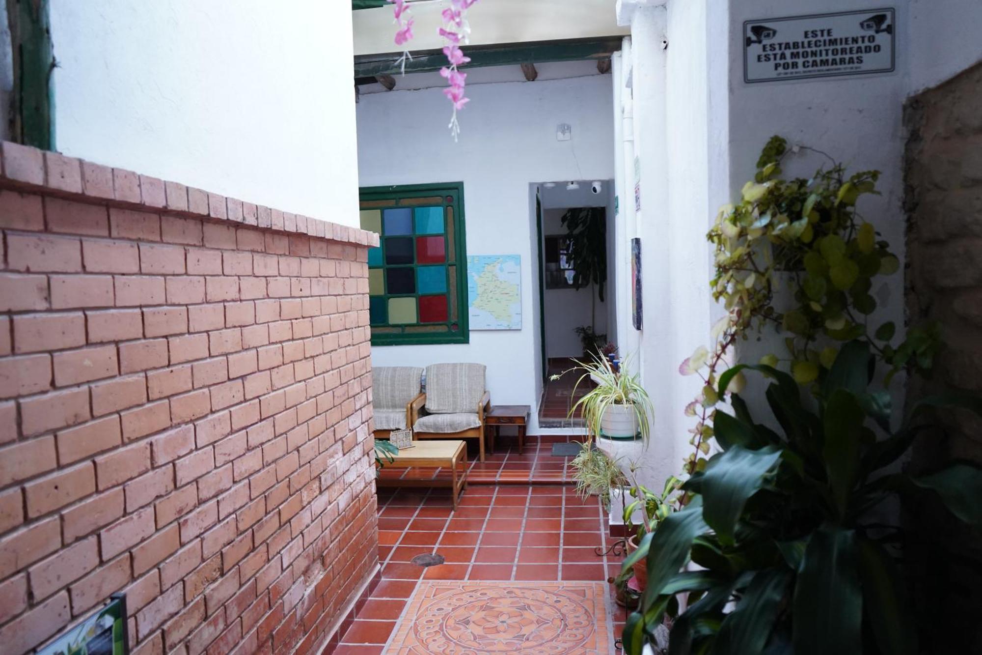 Casa De Lourdes - La Candelaria Богота Экстерьер фото